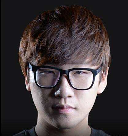 她坚韧不拔 她坚韧不拔